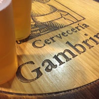 รูปภาพถ่ายที่ Gambrinus Cervecería - Restaurante โดย KAE . เมื่อ 8/21/2016
