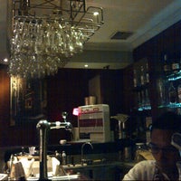 Review Putri Lounge (Horison Hotel)