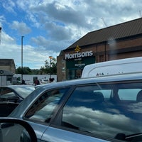 Photo taken at Morrisons by 🅰️Ⓜ️🅰️ on 5/20/2022