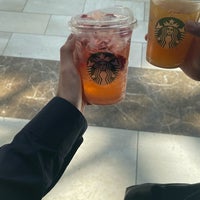 Photo taken at Starbucks by 🅰️Ⓜ️🅰️ on 5/20/2022