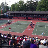 Foto tirada no(a) Dan Magill Tennis Complex por Mallory B. em 5/16/2014