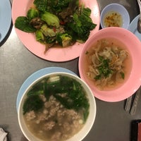 Photo taken at Aun&#39;s Duck Boiled Rice by JANE S. on 9/6/2020