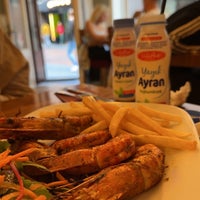 Foto tirada no(a) Istanbul Restaurant Halal por 🌸 em 8/7/2023
