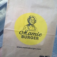 9/2/2013에 Jonathan M.님이 Mamie Burger Grands Boulevards에서 찍은 사진