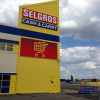 Photo taken at SELGROS Cash &amp;amp; Carry by Саша К. on 6/24/2013