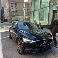 Снимок сделан в Volvo Cars of Manhattan пользователем John N. 1/13/2019