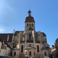 Photo taken at Basilique Notre Dame by John N. on 10/24/2018