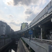 Photo taken at 天現寺出入口 by かのえ on 8/31/2020