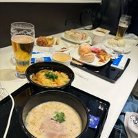 Photo taken at ANA LOUNGE by 直也 松. on 4/13/2024