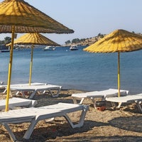 Photo taken at Şamata Beach Club by Asi🦅🦅 on 8/13/2023