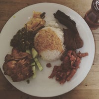 Photo taken at Kedai Ayam Goreng &amp;amp; Nasi Uduk Kebon Kacang Hj. Ellya by Lulu on 7/30/2016