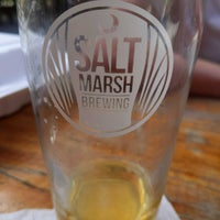 6/17/2020 tarihinde Sean M.ziyaretçi tarafından Salt Marsh Brewing'de çekilen fotoğraf