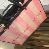 Photo taken at Victoria&amp;#39;s Secret by Aglael R. on 7/21/2018