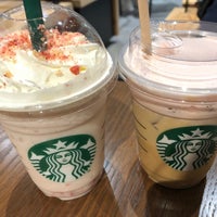 Photo taken at Starbucks by 海藤 on 2/21/2021