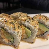 Photo taken at Sushi Roll by 🇲🇽 Rapha 🇪🇸 S. on 10/4/2019