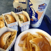 Photo taken at White Castle by Leon T. on 8/7/2013