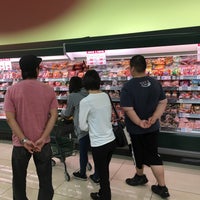 Photo taken at バロー 秋和店 by ヱチゼンくらげ on 9/23/2018