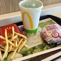 Photo taken at McDonald&amp;#39;s by ヱチゼンくらげ on 6/30/2018