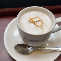 Photo taken at Doutor Coffee Shop by miyu on 10/24/2022