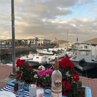 Foto diambil di Sahil Restaurant oleh Şerif Y. pada 5/23/2023