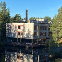 Photo taken at Hotelli Korpilampi by sampo k. on 9/10/2022