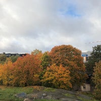 Photo taken at Keuruunpuiston kalliot (Vallilan kalliot) by sampo k. on 10/12/2019