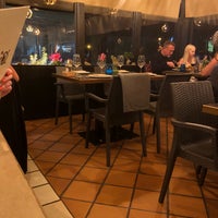 Foto diambil di Volcano Restaurant oleh John W. pada 3/21/2019