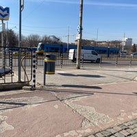 รูปภาพถ่ายที่ Централна автогара (Central Bus Station) โดย Lokman D. เมื่อ 2/23/2023