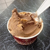 Photo taken at Cold Stone Creamery by Kelly H. on 12/16/2012