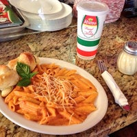 Photo taken at Colonna&amp;#39;s Pizza &amp;amp; Pasta by Danielle C. on 6/16/2013