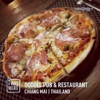 Photo taken at Doo Dee Restaurant by Tieland to Thailand on 12/19/2013