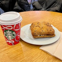 Photo taken at Starbucks by Alexey N. on 12/11/2021