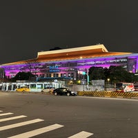 Photo taken at MRT Taipei Main Station by Ronamedo N. on 3/7/2024
