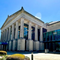 Photo prise au Raleigh Memorial Auditorium par Lee T. le4/6/2024
