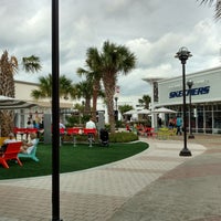 skechers at tanger outlet mall