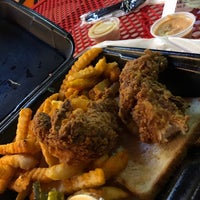 Photo taken at Dave&amp;#39;s Hot Chicken by Mohammed on 11/4/2020