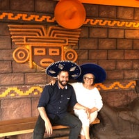 Снимок сделан в Totopos Gastronomia Mexicana пользователем Denise B. 12/11/2018