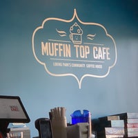 Снимок сделан в Muffin Top Cafe пользователем Shane B. 8/23/2021