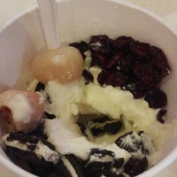 4/16/2013에 Kenny K.님이 Mieleyo Premium Frozen Yogurt에서 찍은 사진