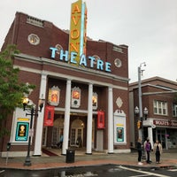 Foto tomada en Avon Theater Film Center, Inc.  por Joe M. el 5/22/2018