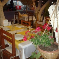 6/20/2013 tarihinde Fatma S.ziyaretçi tarafından Sarıhoş Restaurant'de çekilen fotoğraf