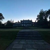 Photo taken at Bartow-Pell Mansion Museum by Greg L. on 7/27/2023