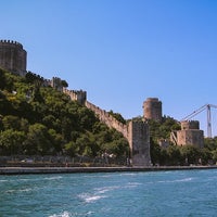 Foto tirada no(a) Rumeli Hisarı por Rumeli Hisarı em 4/7/2020