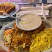 Photo taken at Mama&amp;#39;s Daughter&amp;#39;s Diner by Kaminsky E. on 10/20/2018