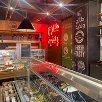 Photo taken at ALHatab Bakery | أفران الحطب by هنـد on 12/13/2022