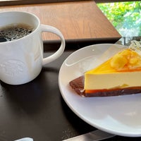 Photo taken at Starbucks by 泰士 矢. on 9/25/2022