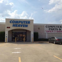 Photo taken at Computer Heaven by Angelo A. on 7/18/2014