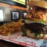 7/23/2015にIvan A.がMax Fifty Burger &amp;amp; Barで撮った写真
