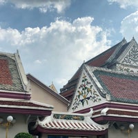 Photo taken at Wat Ratcha Singkhon by Namu G. on 11/12/2018