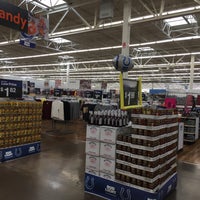 Photo taken at Walmart Supercenter by Kengo M. on 9/8/2019